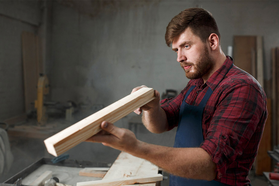 Taborety z naturalnego drewna